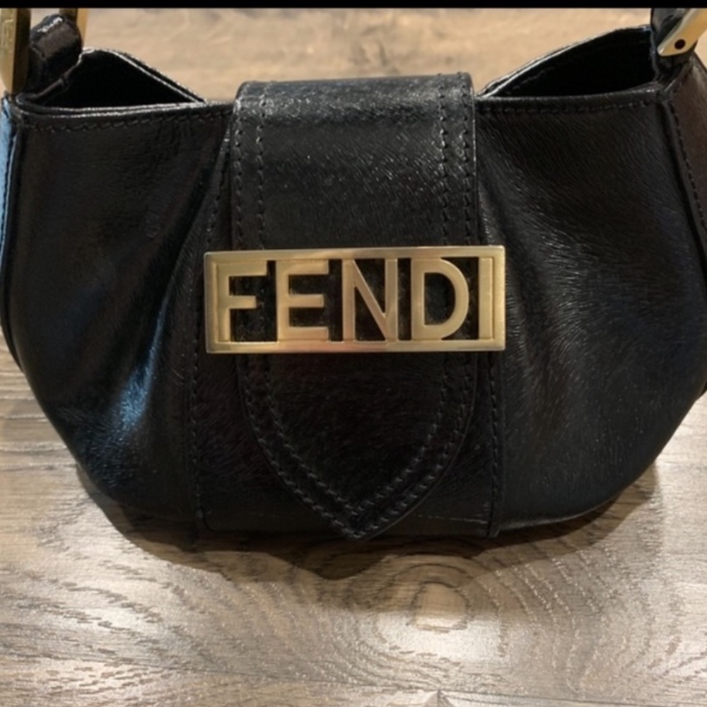 🌟SALE🌟 Fendi Leather Baguette Handbag